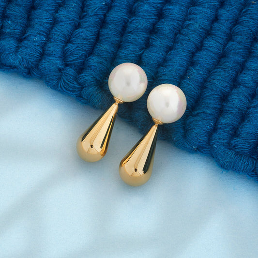 Elegant Pearl and Gold Teardrop Dangle Earrings