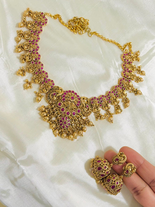 Exquisite Antique Gold-Toned Temple Jewelry Set