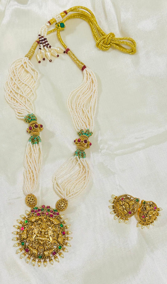 Antique Gold Necklace Set - Exquisite Traditional Lakshmi Haram