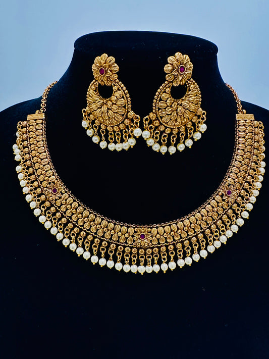 Exquisite Antique Gold-Toned Choker Necklace and Jhumka Earring Set with Pearl & Gemstone Accents