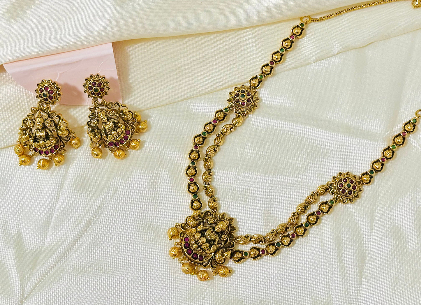 Exquisite Gold-Toned Layered Necklace and Jhumka Earring Set