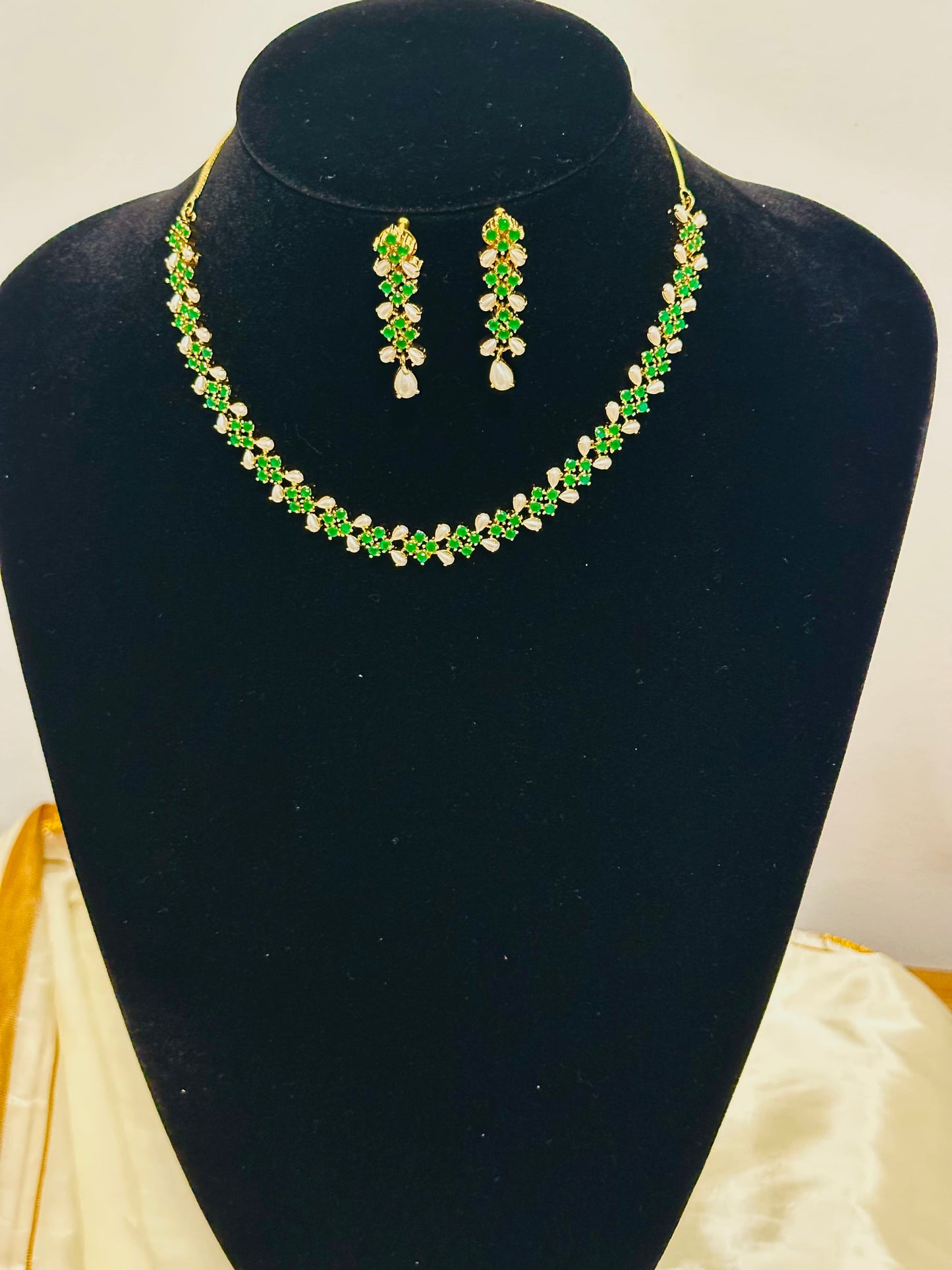 Dazzling Pearl Choker Necklace and Dangler Earring Set