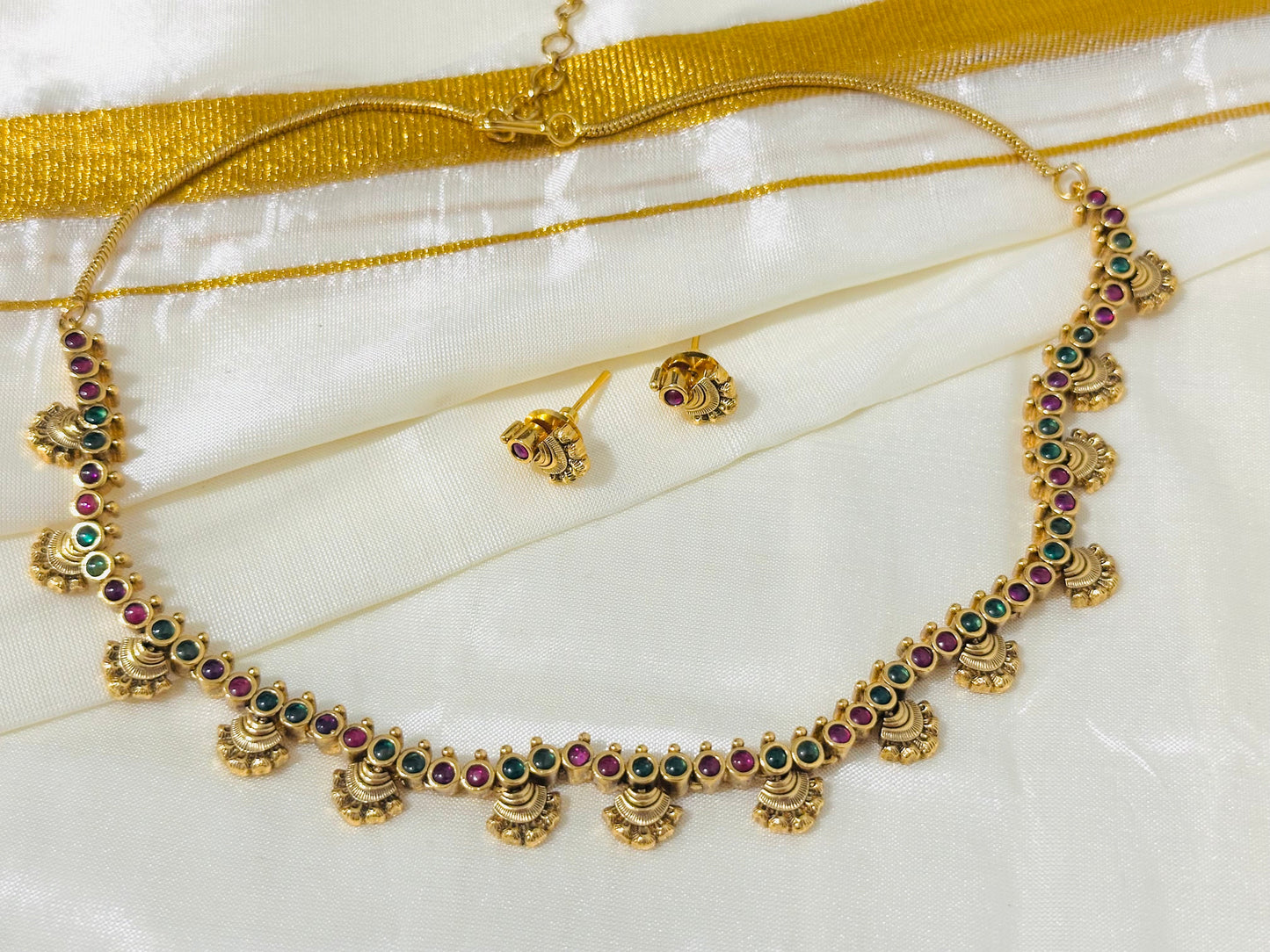 Antique Gold Choker Necklace and Earrings