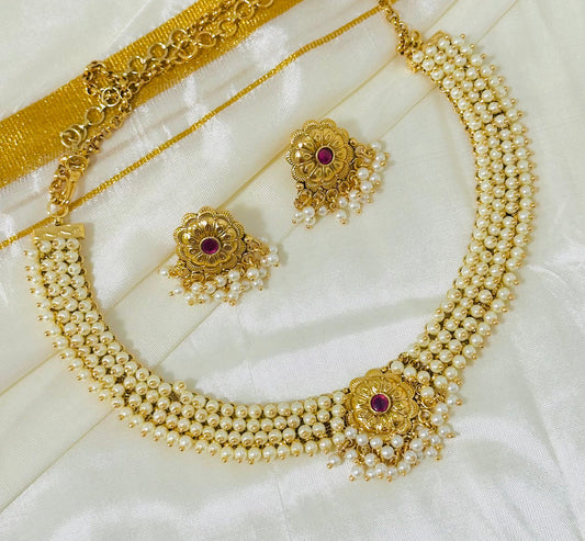 South Indian Pearl/Gold Necklace with Earrings