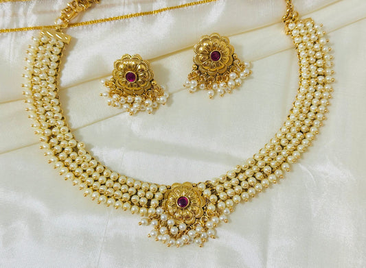 South Indian Pearl/Gold Necklace with Earrings