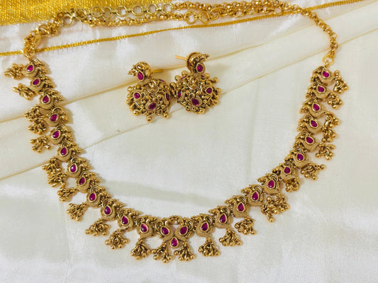 Traditional Indian Gold Choker Necklace and Jhumka Earring Set