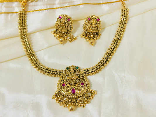 Antique Gold Temple Jewelry Pendant Set with Lakshmi Motif