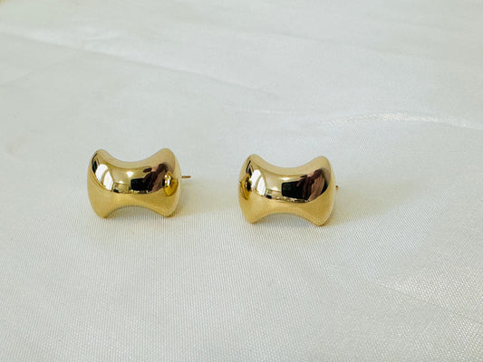 Modern Gold-Toned Sculptural Stud Earrings