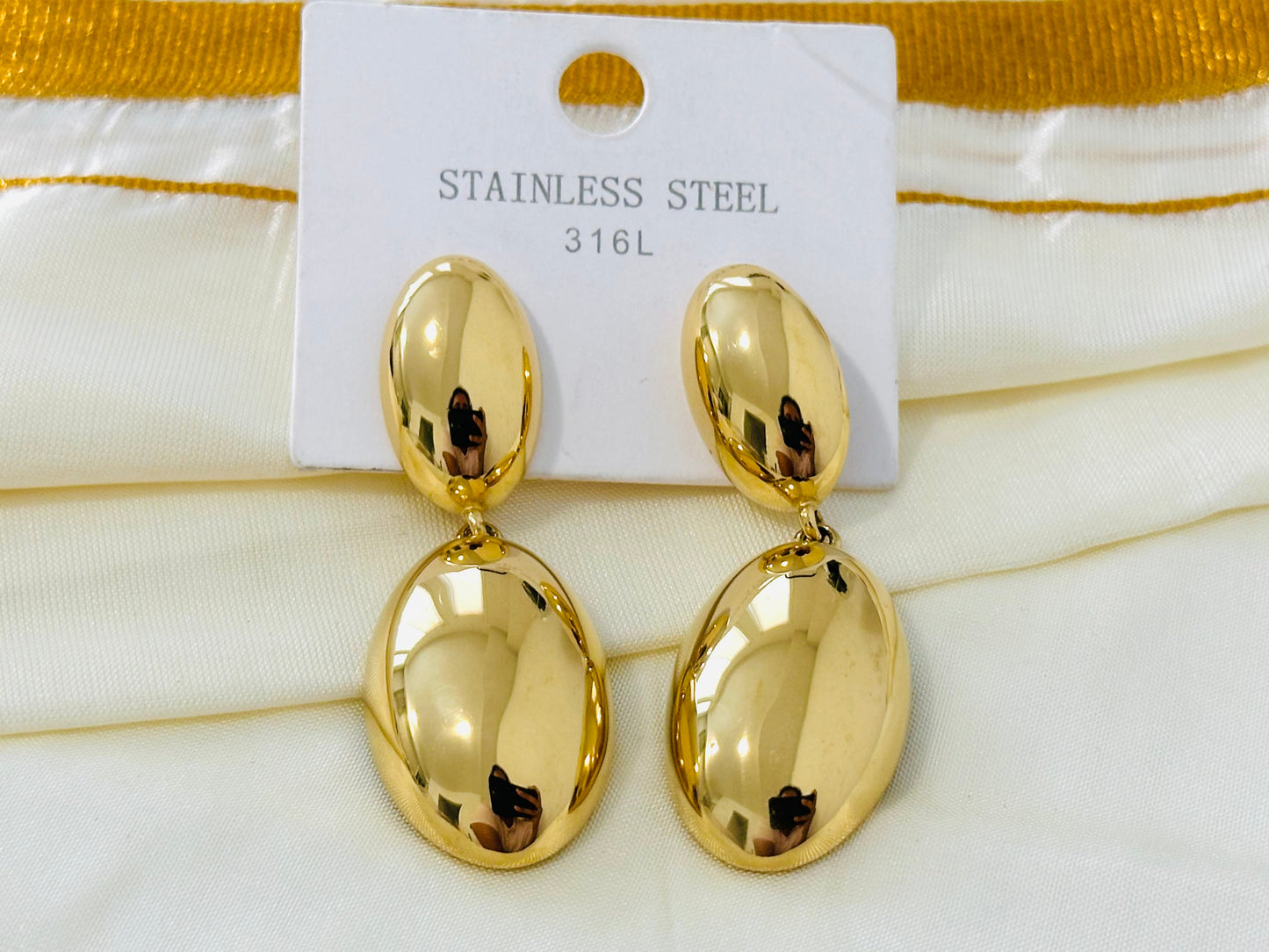 Chic Gold-Toned Dual Oval Drop Earrings