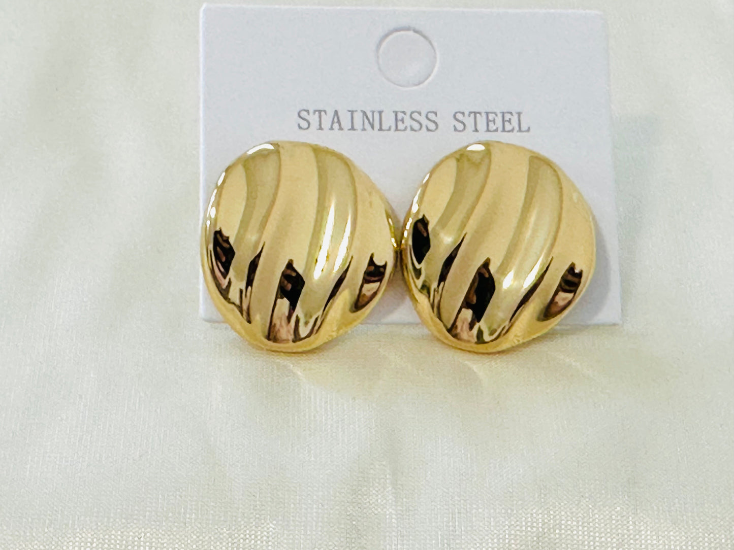 Polished Gold-Toned Sculptural Stud Earrings