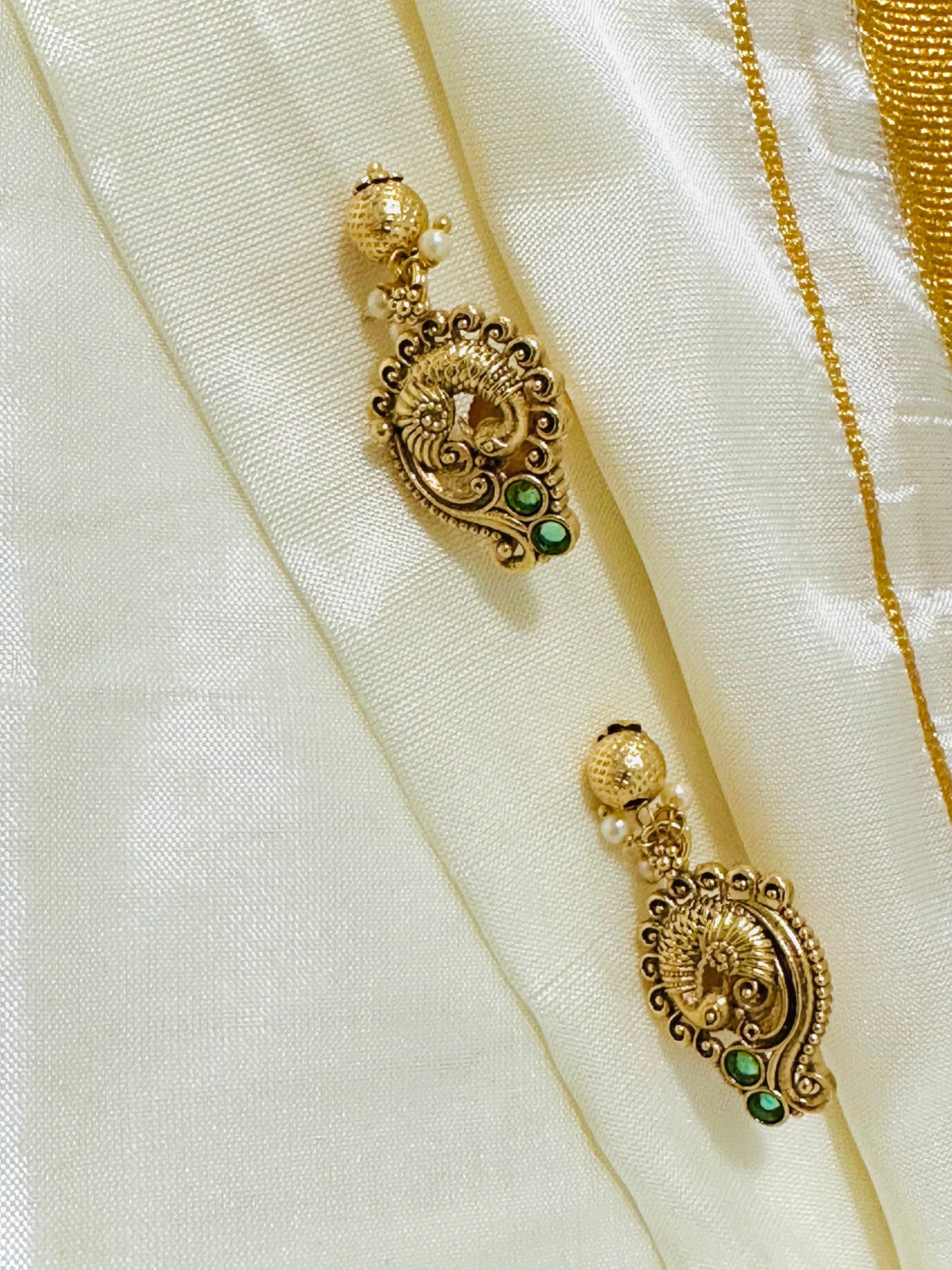Exquisite Traditional Gold-Toned Peacock Stud Earrings