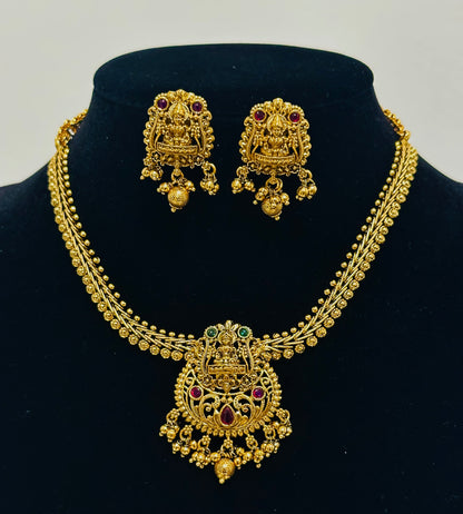 Antique Gold Temple Jewelry Pendant Set with Lakshmi Motif