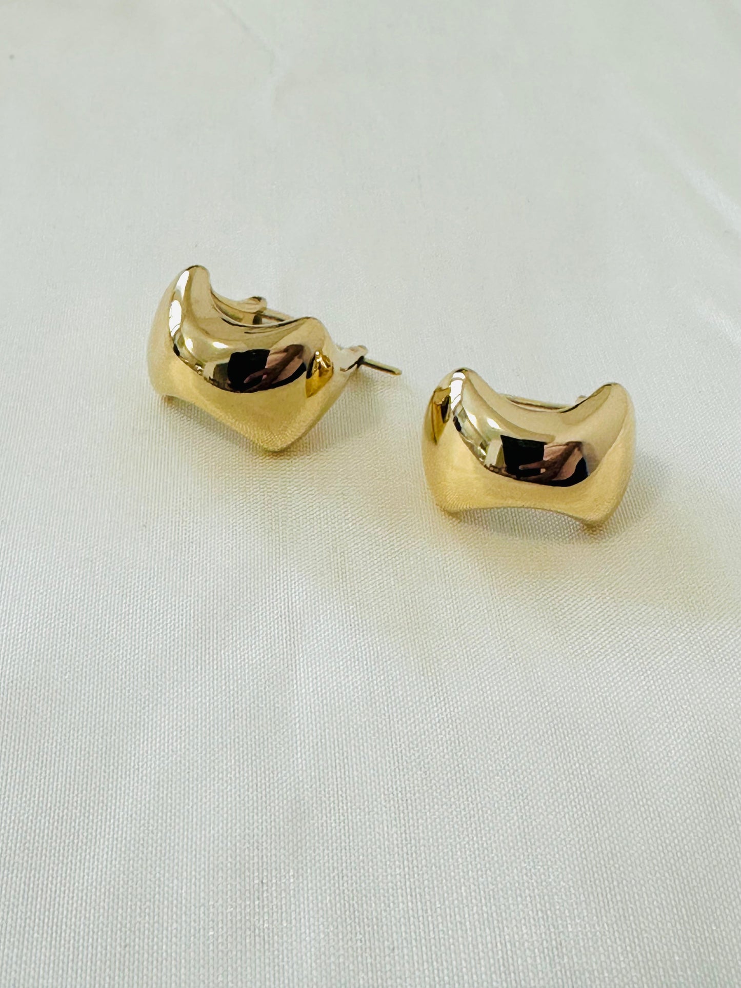 Modern Gold-Toned Sculptural Stud Earrings