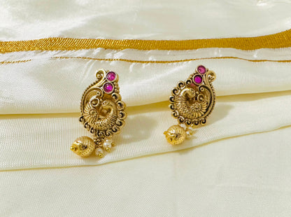 Exquisite Traditional Gold-Toned Peacock Stud Earrings
